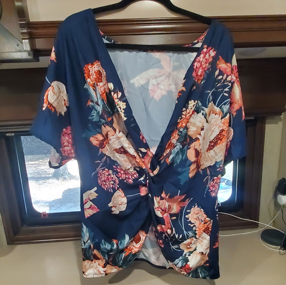 XL Twist Blouse